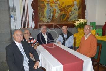 El Casino de Telde homenajea a 18 socios y al que fuera su conserje durante 40 años (Foto TA y TF)